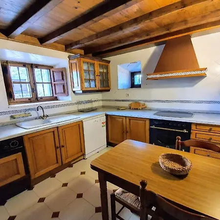 Casa Dario - Jardin Cerrado Y Chimenea En Llanes Дом отдыха *