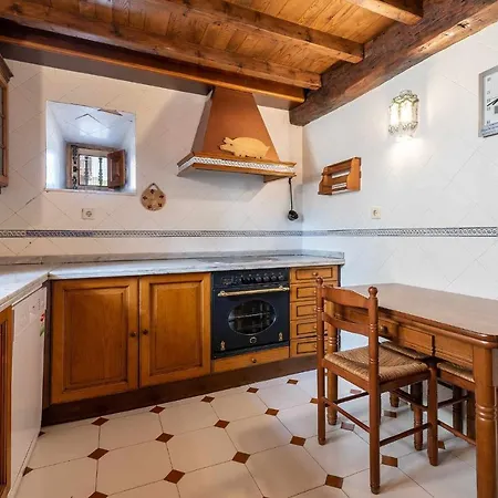 Casa Dario - Jardin Cerrado Y Chimenea En Llanes *