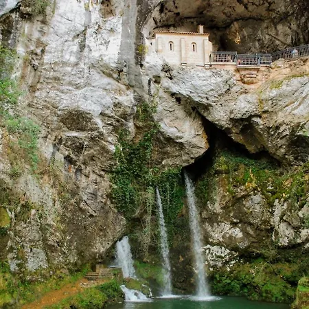 Casa Dario - Jardin Cerrado Y Chimenea En Llanes בית נופש