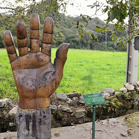 Casa Dario - Jardin Cerrado Y Chimenea En Llanes * Rales (Llanes)